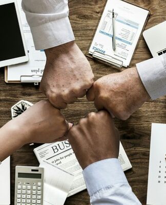 Wirtualne biura – czym są i komu służą? Wirtualne biura