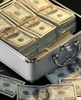 Ile zarabia specjalista do spraw bezpieczeństwa IT? Ile zarabia specjalista do spraw bezpieczeństwa IT?