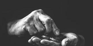 Czy jest szansa odzyskać pieniądze z oszustwa internetowego?