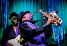 Ile zarabia Junior IT Security Specialist?