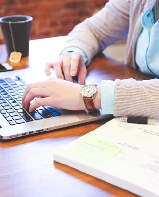 Na czym polega praca w chmurze?