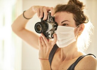 Czy można pracować w IT bez studiów?