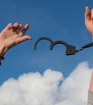 Jak radzić sobie z uzależnieniem od Internetu?