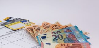 Czym się różni przelew tradycyjny od elektronicznego?