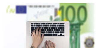 Ile się zarabia jako biochemik?