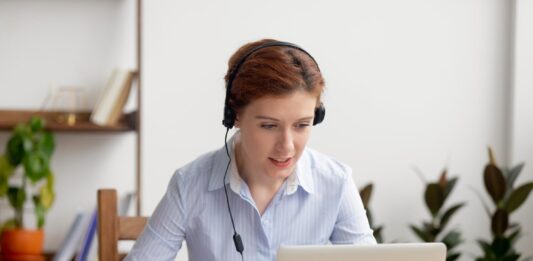 Prawdziwe zalety szkoleń online w branży finansowej